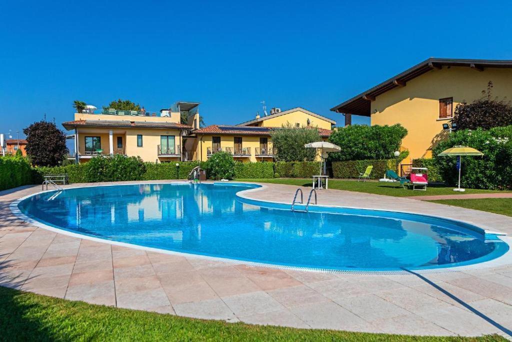 Dimora Nicola A Due Passi Dal Lago Sirmione Exteriér fotografie